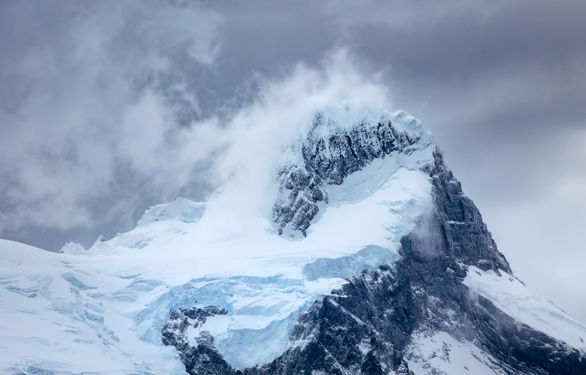 Explorando los encantos de Chile: ¡un destino imperdible para los amantes de los viajes!
